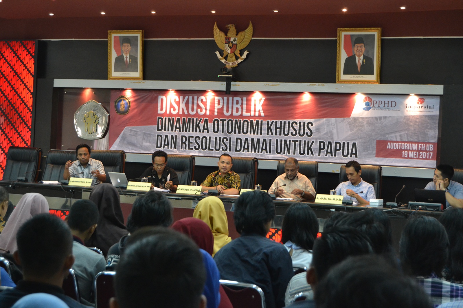 You are currently viewing Diskusi Publik Dinamika Otonomi Khusus dan Resolusi Damai Untuk Papua